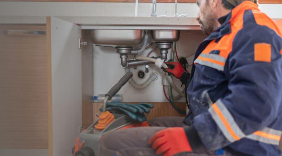 Professional sink repair in Cedarpines Park, CA
